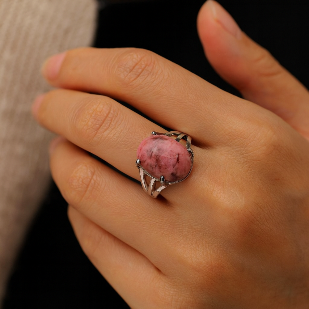 EXQUISITE VINTAGE RING (ADJUSTABLE)