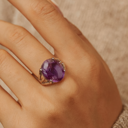 EXQUISITE VINTAGE RING (ADJUSTABLE)