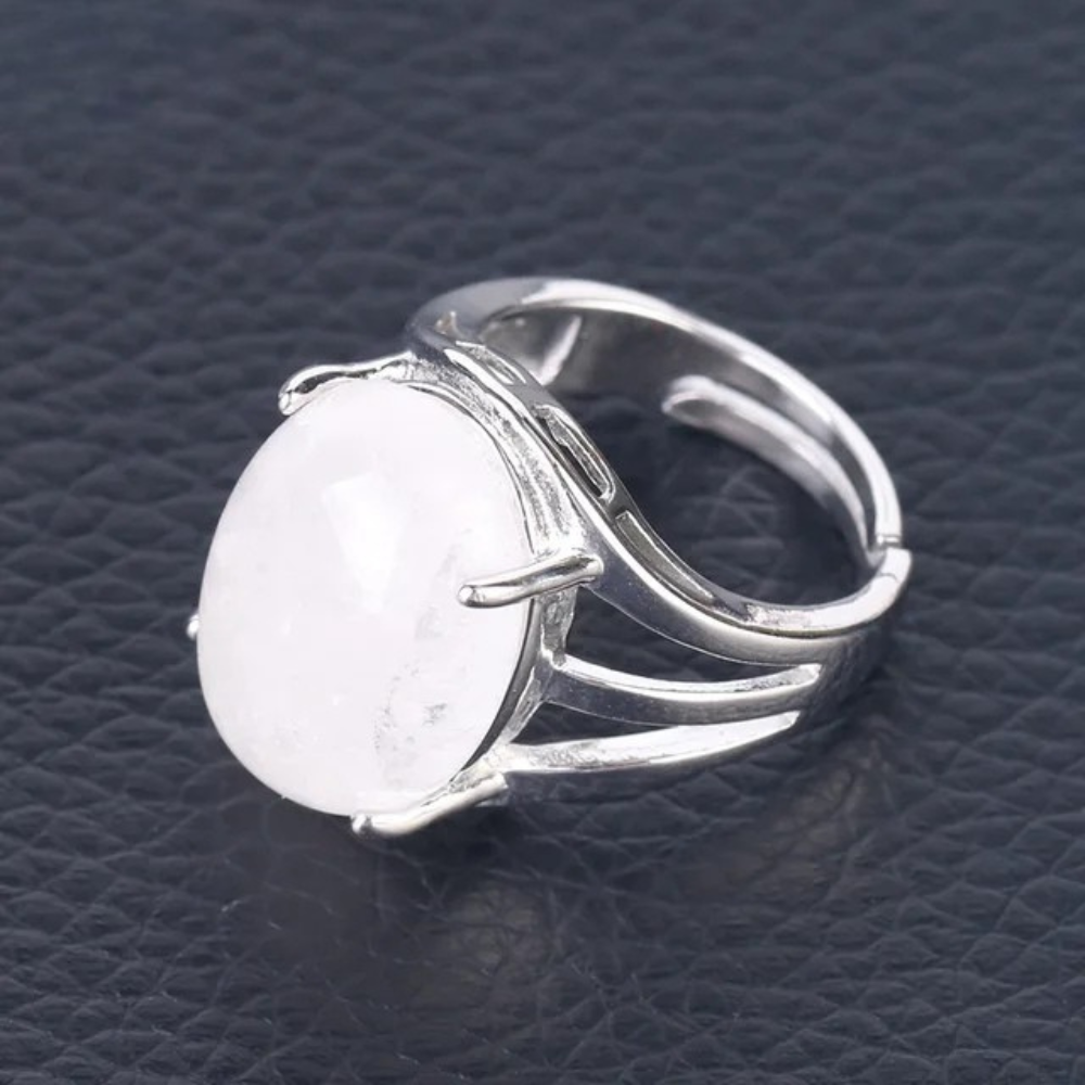 EXQUISITE VINTAGE RING (ADJUSTABLE)