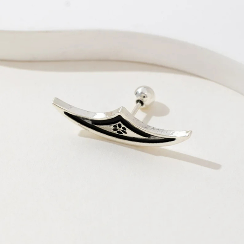 GOTH HIDDEN HELIX EARRING